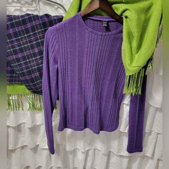 💵3/$20 Pashmina Sewn Flannel Side Long Sleeve Shein Top - Picture 2 of 15